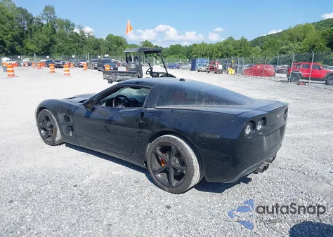 2005 Chevrolet Corvette из США, поврежденный, VIN 1G1YY24U255114220